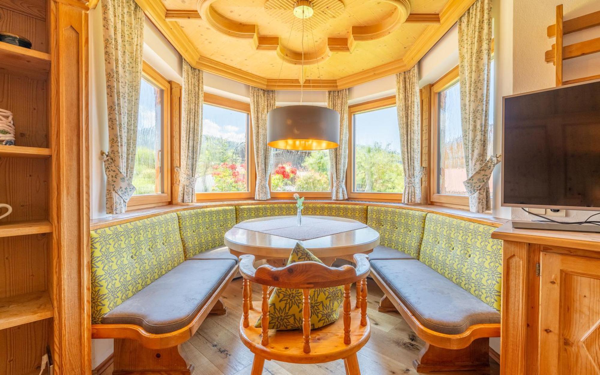Gaestehaus Hagen ไรท์อิมวิงเคอ ภายนอก รูปภาพ